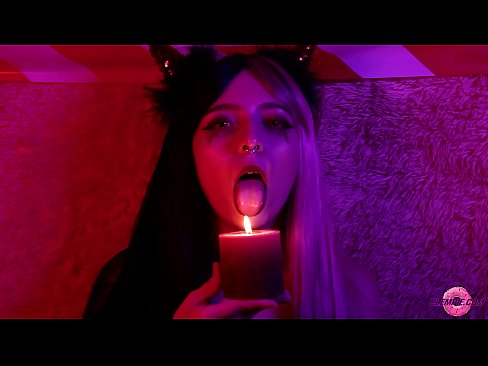 ❤️ Μια παθιασμένη πίπα από ένα σέξι Succubus με ένα σπέρμα στο στόμα της. ️ Ανώμαλο πορνό ❌❤